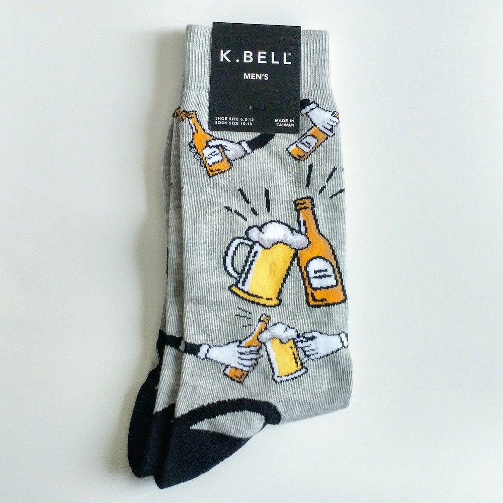 K. Bell Men's Socks Beer design.
Shoe size 6.5-12
